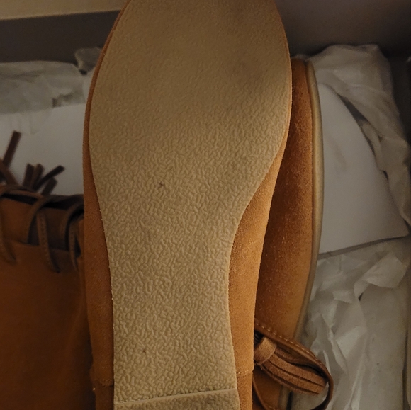 Boots - Picture 5 of 5